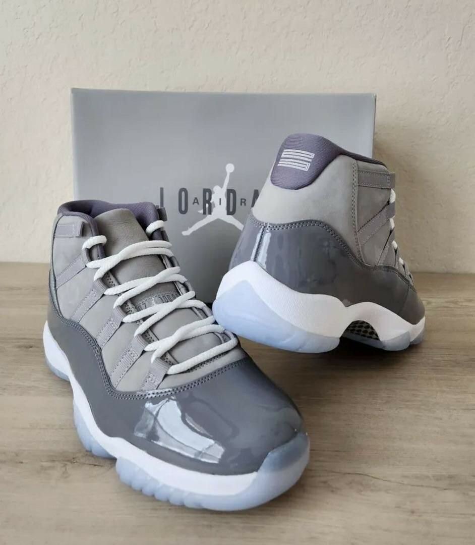 Sneakers Air Jordan 11 Gris