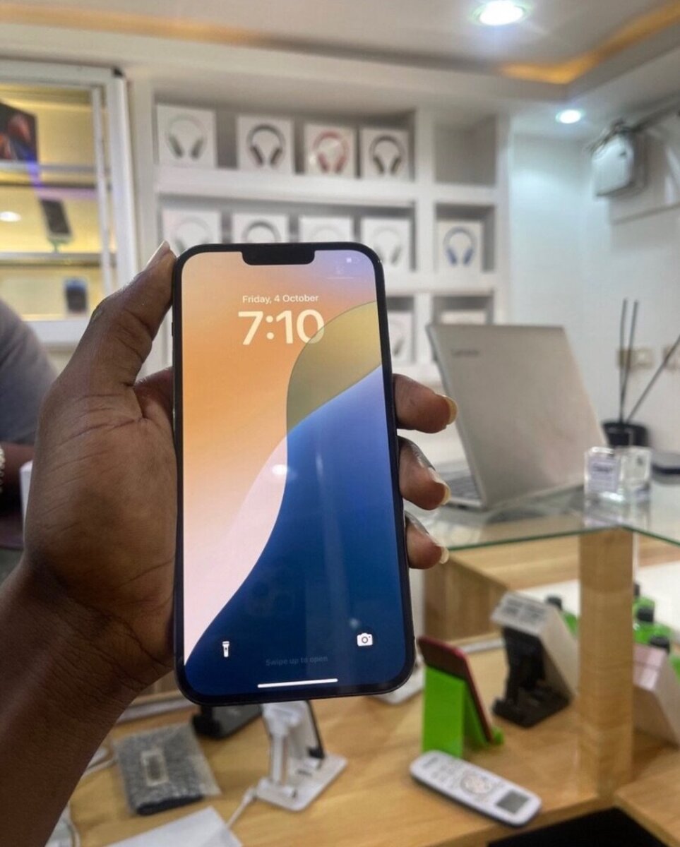 ROGGER IPHONES