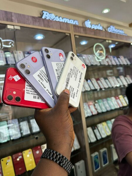 IPHONE 11