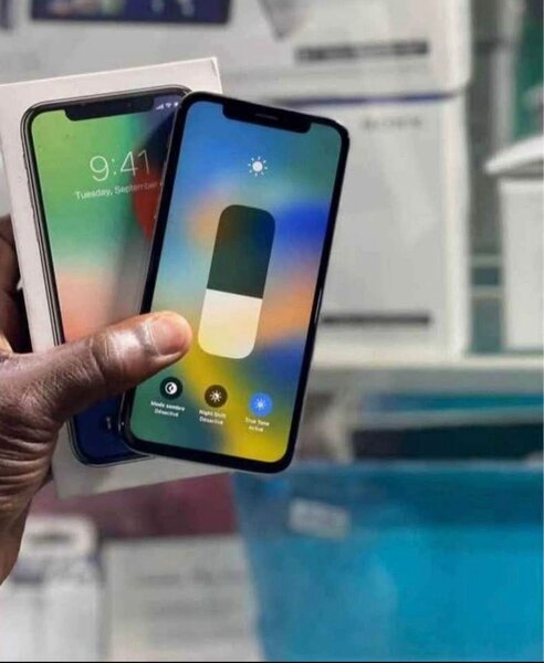 IPhone X 64Go