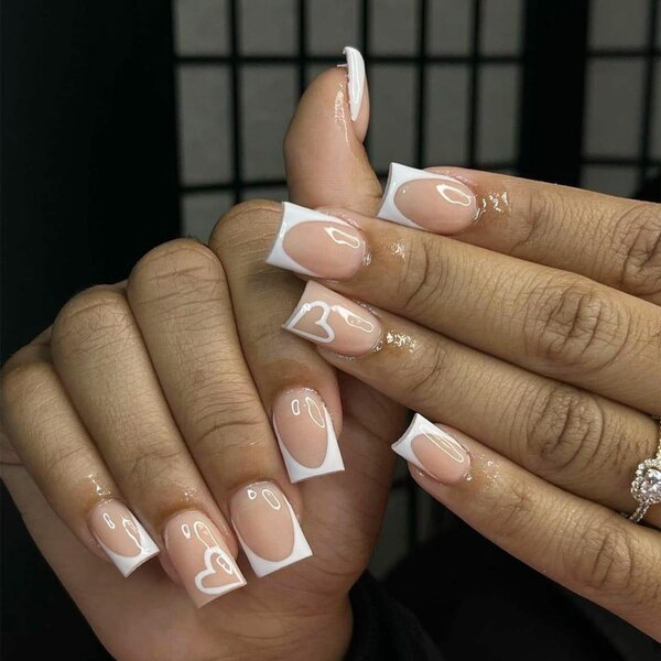 Press on nails