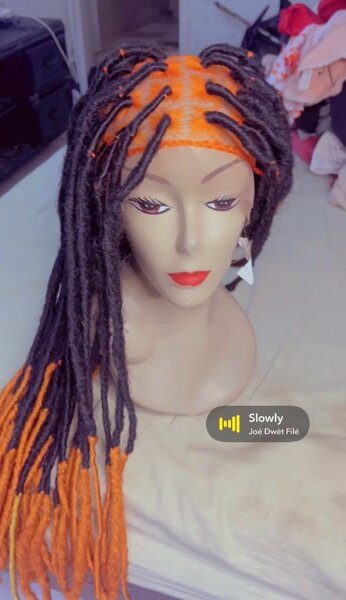 Tresse en locs synthétiques