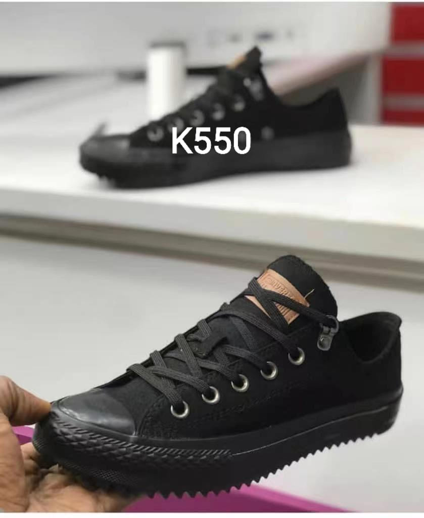 Sneakers black
