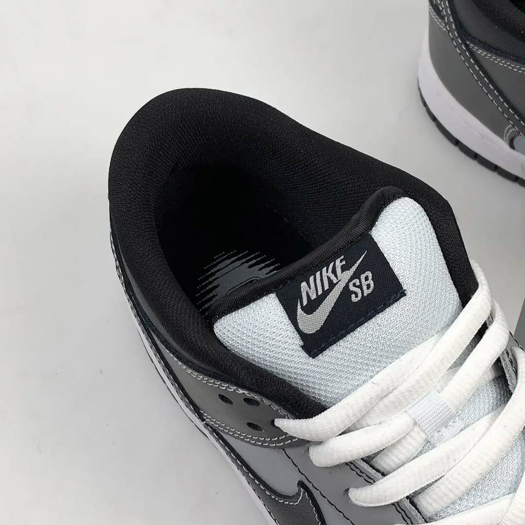 Nike SB low lunar eclipse