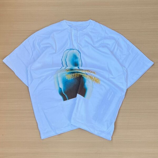 T- shirt
