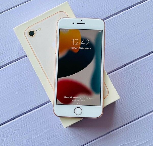 iPhone 8 simple