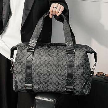 Solid duffel bags