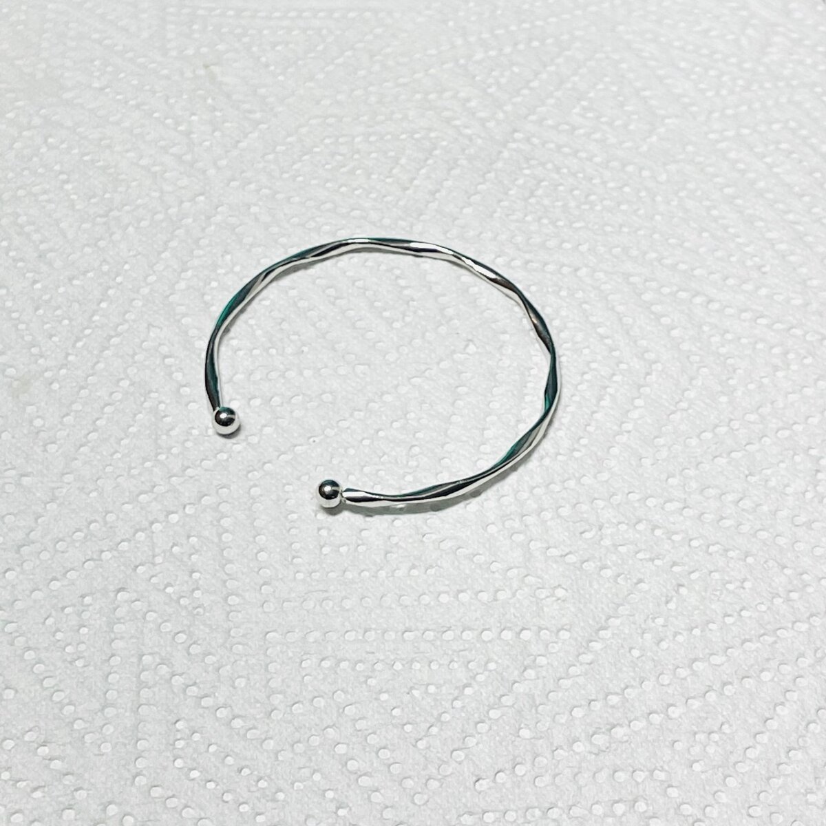 Twist bangles