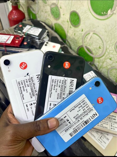 iPhone XR 128 GO