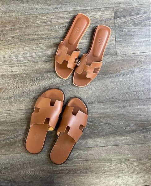 Sandales en cuir minimalistes
