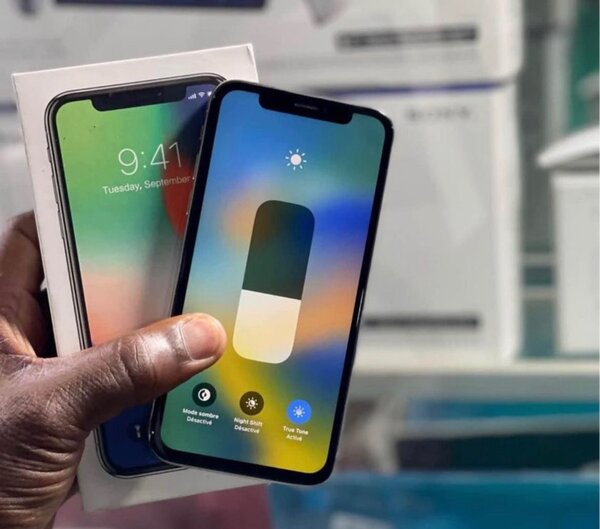 iPhone X