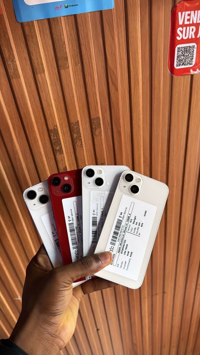 iPhone 13 simple