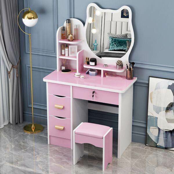 Dressing mirror set