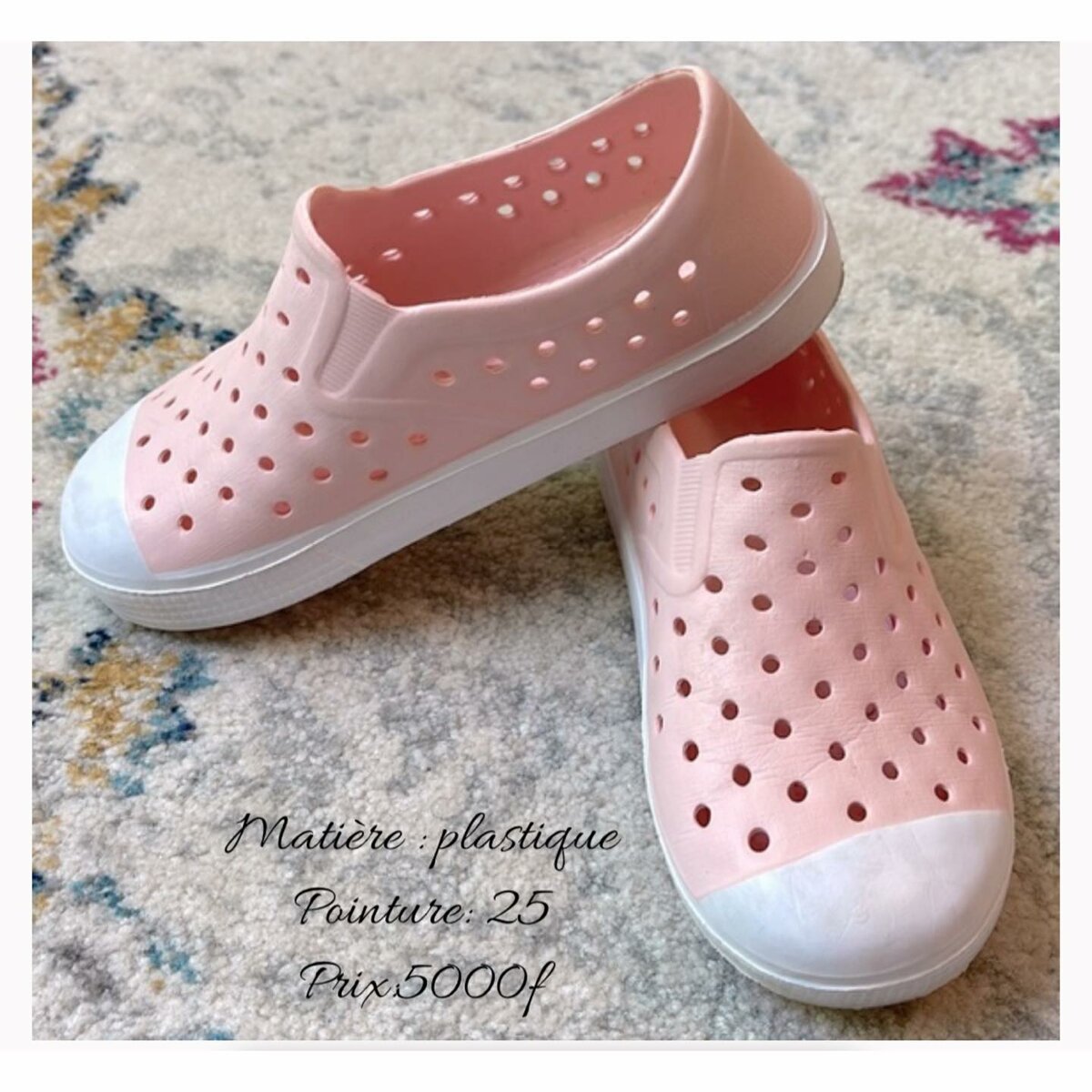 Sandales pour enfants belles et élégantes