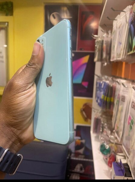 iPhone 11
