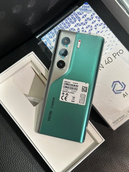 Camon 40 Pro Smartphone