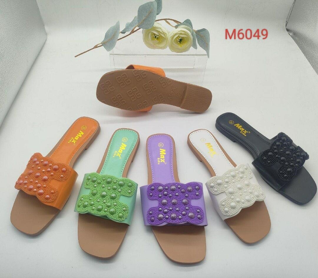 Women slippers