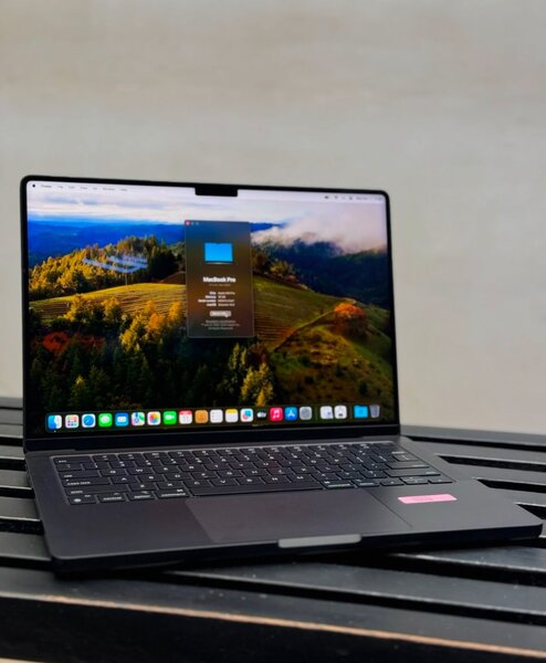MACBOOK PRO 14 INCH