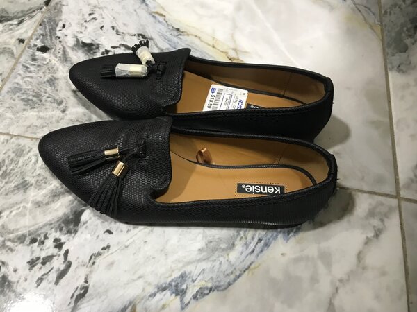 Ladies down shoe