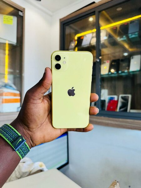 iPhone 11