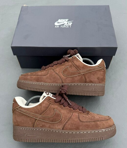 Nike Air Force 1 Sneakers
