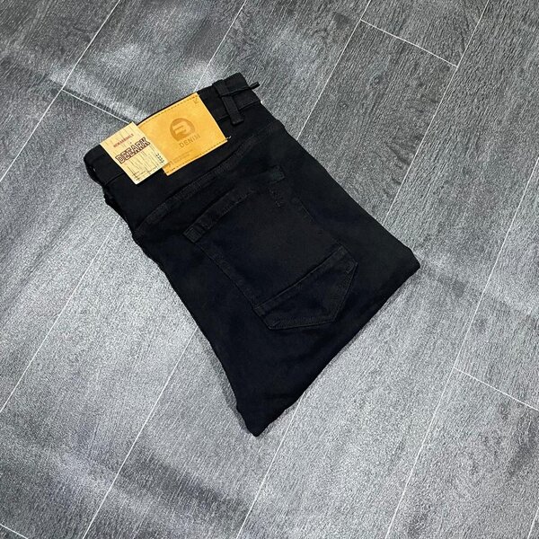 Plan hard jeans