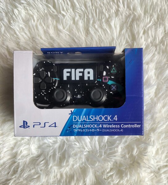 Promo : Manettes PS4 avec 1 câble offert