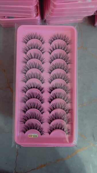 Faux cils naturels