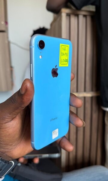 iPhone XR