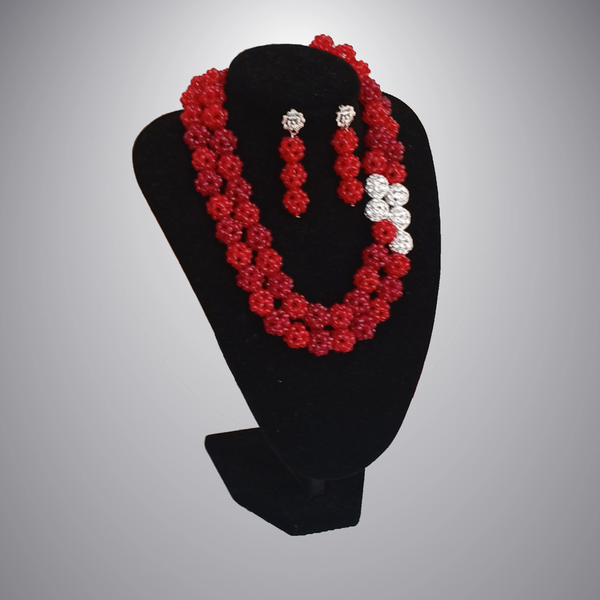 Bead necklace