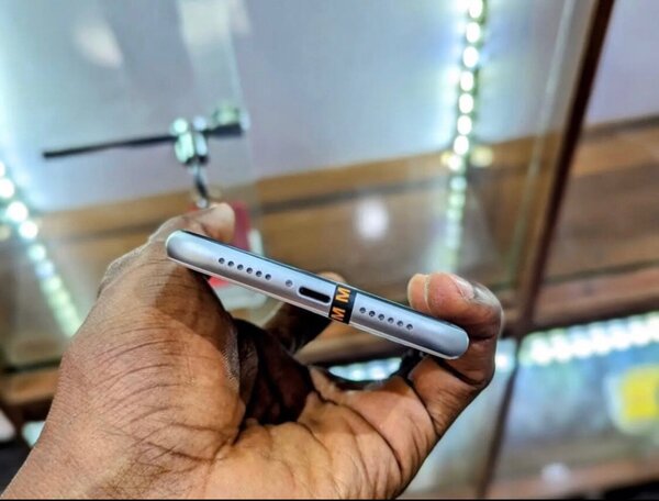 ROGGER IPHONES