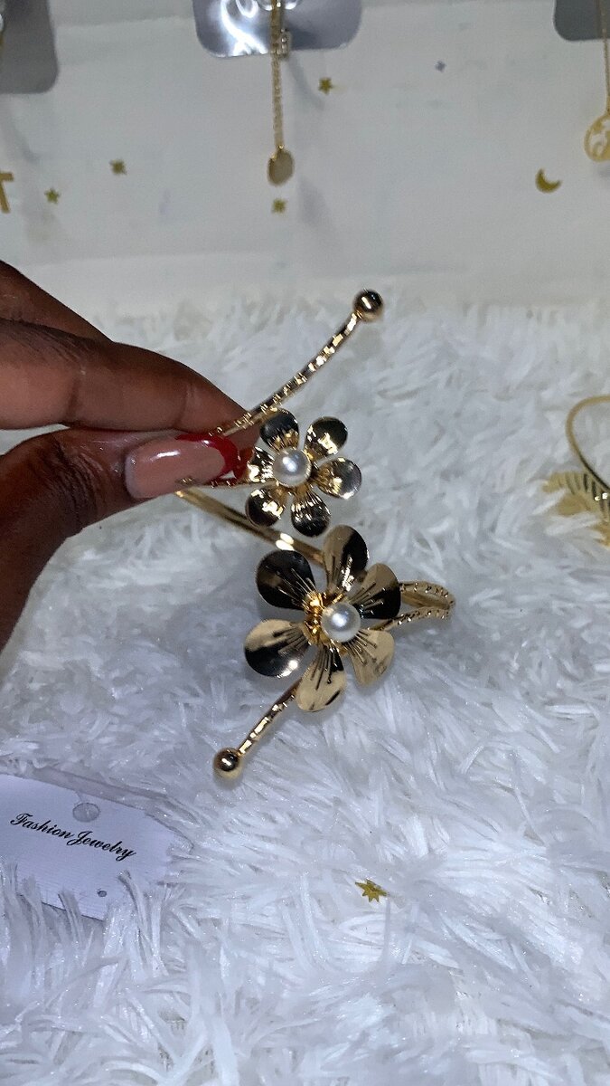Élégante barrette fleur
