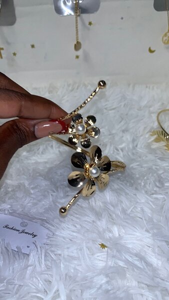 Élégante barrette fleur