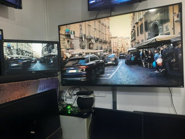 VIZIO TV