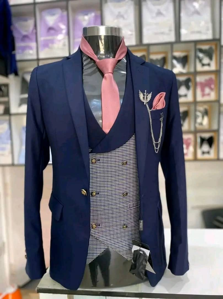 Suit bleu