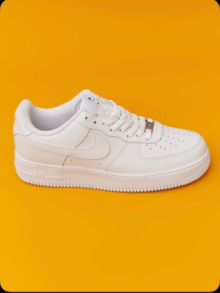 NIKE AIR FORS 1