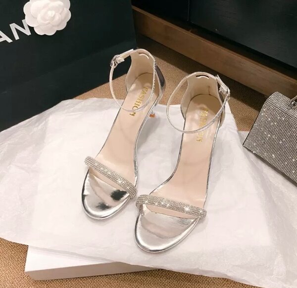 Ladies heels