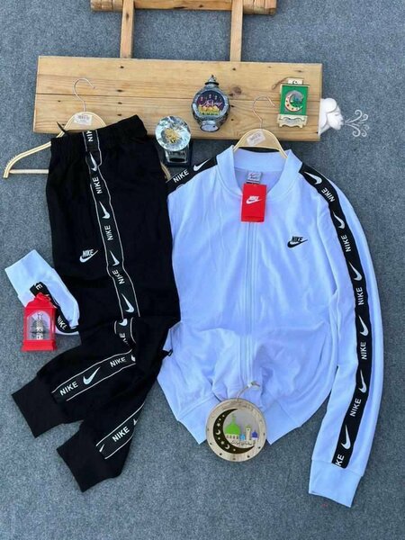 Complets Nike