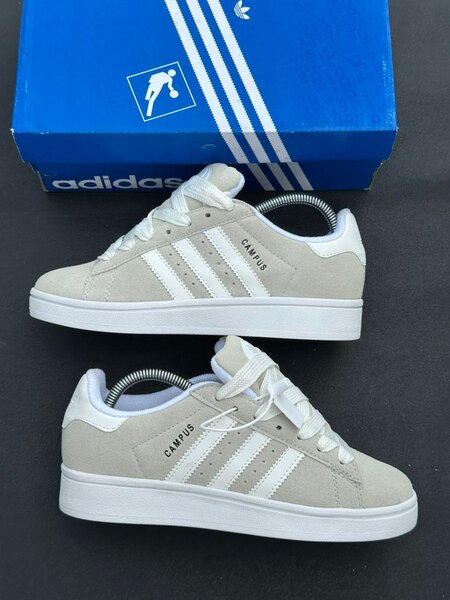 Adidas campus
