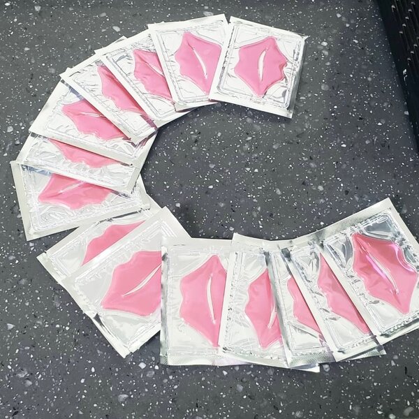 Lip mask