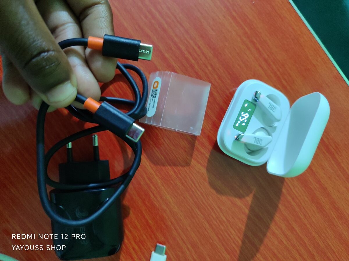 A brader airpods et chargeur
