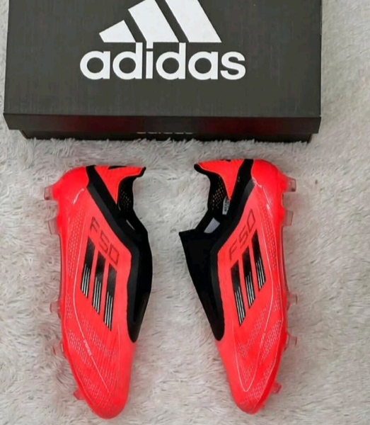 Chaussures de football Adidas F50