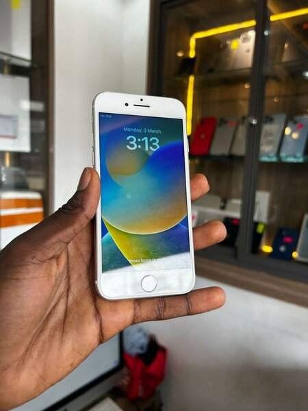 iPhone 8