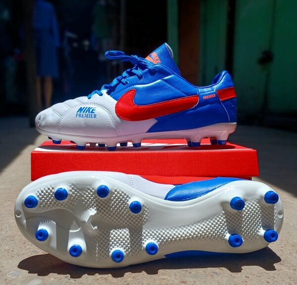 Soccer boots