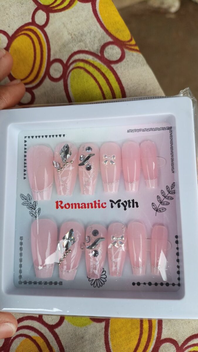 Ongles Press-On Romantiques