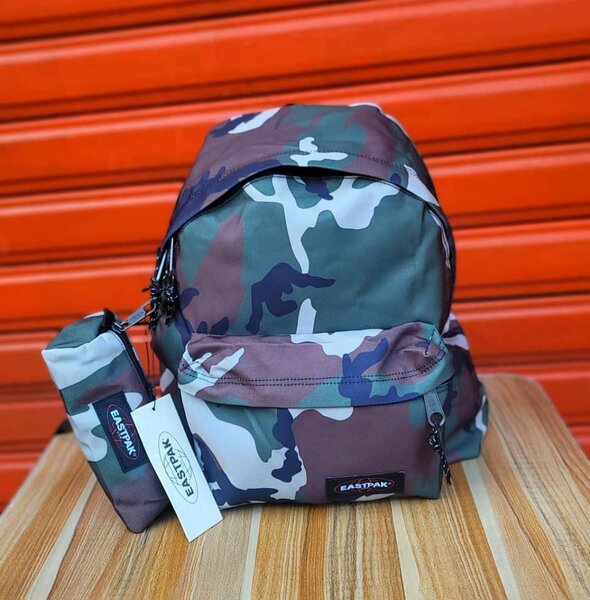 Sac eastpak avec sa trousse