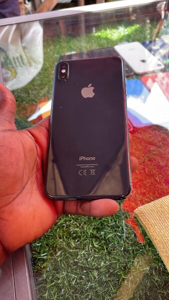 Xs max