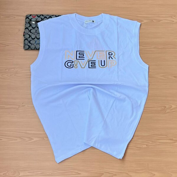 Sleeveles and shots