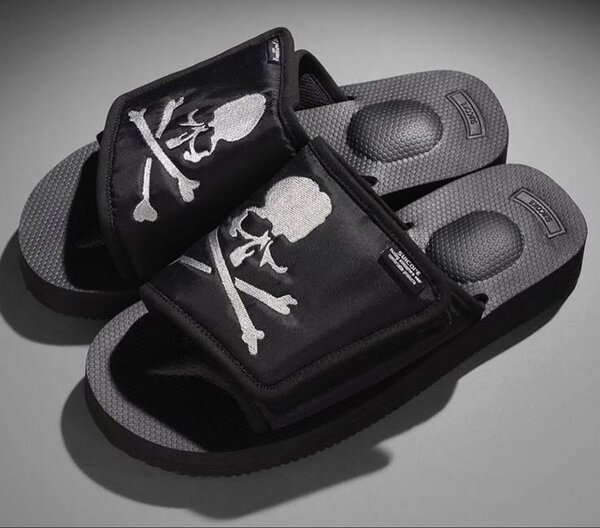 Slide sandals