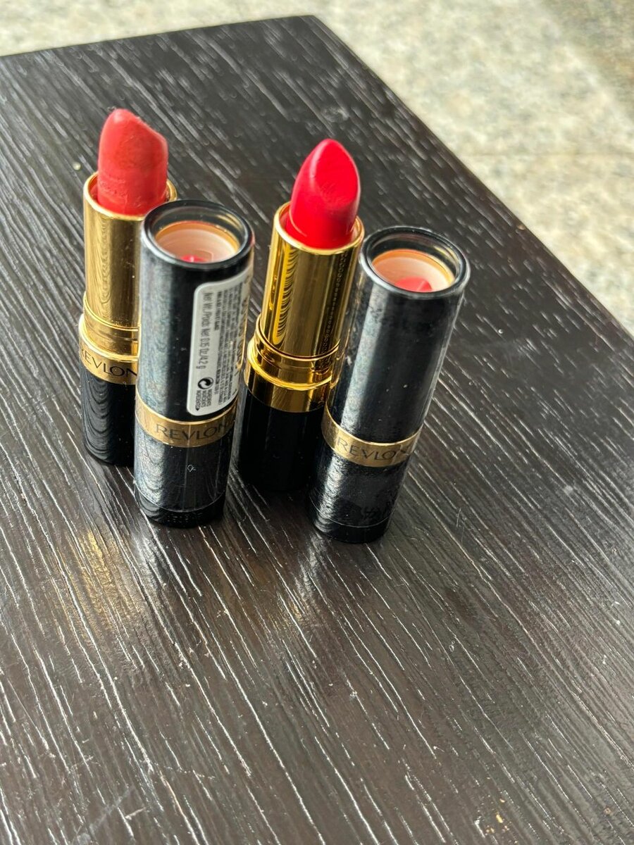 Rouges à lèvres Revlon importé